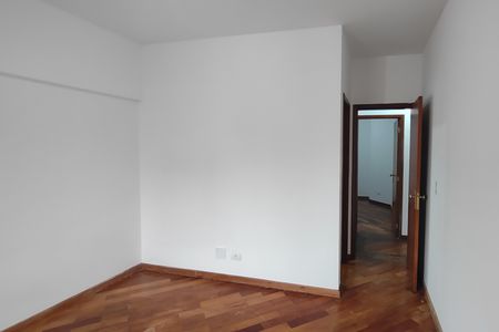Apartamento à venda com 117m², 3 quartos e 2 vagas Apartamento à venda com 117m², 3 quartos e 2 vagasSuíte 1