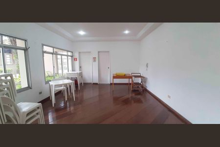 Apartamento para alugar com 63m², 2 quartos e 1 vaga Apartamento para alugar com 63m², 2 quartos e 1 vagaÁrea comum - Salão de Festas