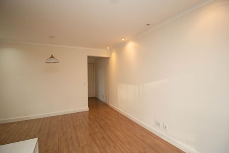 Apartamento para alugar com 81m², 3 quartos e 1 vaga Apartamento para alugar com 81m², 3 quartos e 1 vagaSala
