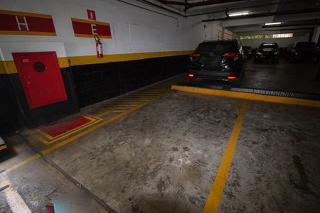 Apartamento para alugar com 81m², 3 quartos e 1 vaga Apartamento para alugar com 81m², 3 quartos e 1 vagaGaragem