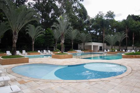 Apartamento para alugar com 81m², 3 quartos e 1 vaga Apartamento para alugar com 81m², 3 quartos e 1 vagaÁrea comum - Piscina