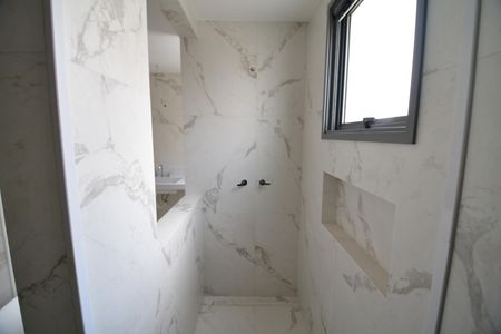 Casa de condomínio à venda com 312m², 5 quartos e 4 vagasBanheiro Suíte