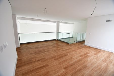 Casa de condomínio à venda com 312m², 5 quartos e 4 vagasSala / Mezanino