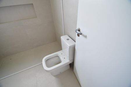 Casa de condomínio à venda com 312m², 5 quartos e 4 vagasBanheiro Suíte