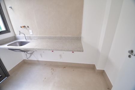 Casa de condomínio à venda com 312m², 5 quartos e 4 vagasÁrea de Serviço