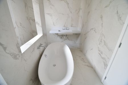Casa de condomínio à venda com 312m², 5 quartos e 4 vagasBanheiro Suíte