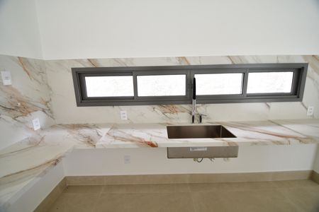 Casa de condomínio à venda com 312m², 5 quartos e 4 vagasCozinha