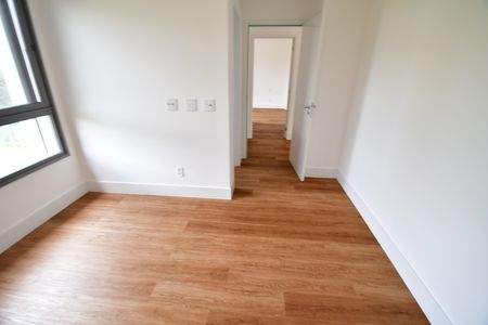 Casa de condomínio à venda com 312m², 5 quartos e 4 vagasQuarto 2 - Suíte