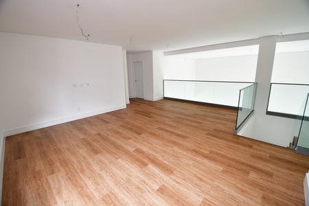 Casa de condomínio à venda com 312m², 5 quartos e 4 vagasSala / Mezanino