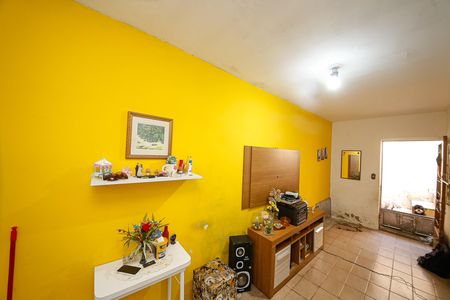 Casa à venda com 2 quartos, 150m² em Parque dos Bancarios, São Paulo