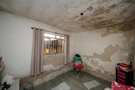 Casa à venda com 2 quartos, 150m² em Parque dos Bancarios, São Paulo