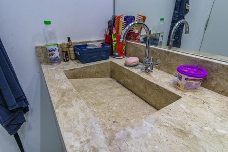 Apartamento à venda com 59m², 2 quartos e 1 vagaBanheiro Social