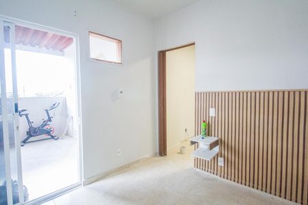 Casa à venda com 100m², 3 quartos e 2 vagas Casa à venda com 100m², 3 quartos e 2 vagasSala 2