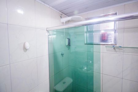 Casa à venda com 100m², 3 quartos e 2 vagas Casa à venda com 100m², 3 quartos e 2 vagasBanheiro