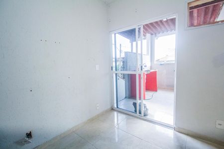 Casa à venda com 100m², 3 quartos e 2 vagas Casa à venda com 100m², 3 quartos e 2 vagasSala 2