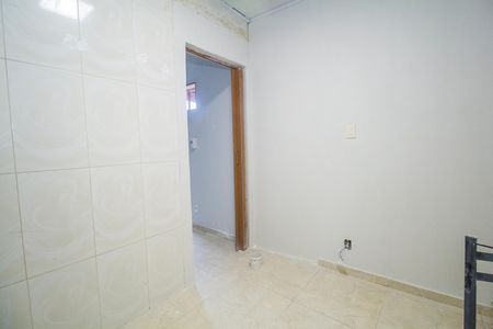 Casa à venda com 100m², 3 quartos e 2 vagas Casa à venda com 100m², 3 quartos e 2 vagasSuite