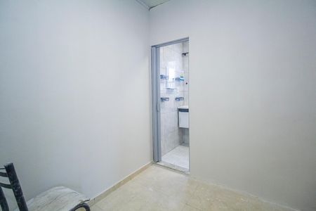 Casa à venda com 100m², 3 quartos e 2 vagas Casa à venda com 100m², 3 quartos e 2 vagasSuite