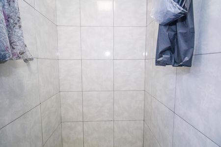 Casa à venda com 100m², 3 quartos e 2 vagas Casa à venda com 100m², 3 quartos e 2 vagasBanheiro da Suite