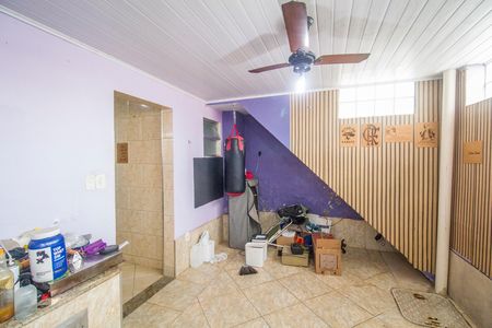 Casa à venda com 100m², 3 quartos e 2 vagas Casa à venda com 100m², 3 quartos e 2 vagasCozinha e Área de Serviço