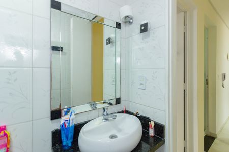 Apartamento à venda com 54m², 2 quartos e 1 vaga Apartamento à venda com 54m², 2 quartos e 1 vagaBanheiro