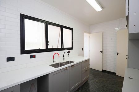 Apartamento à venda com 148m², 3 quartos e 1 vagaCozinha - Armários