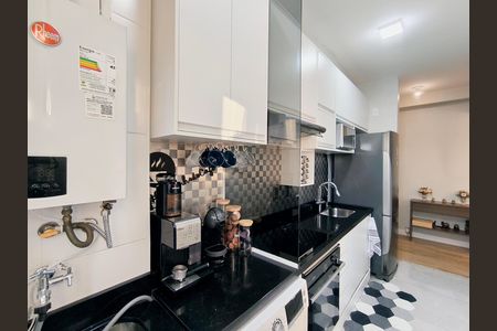 Apartamento à venda com 69m², 3 quartos e 2 vagas Apartamento à venda com 69m², 3 quartos e 2 vagasCozinha e Área de Serviço