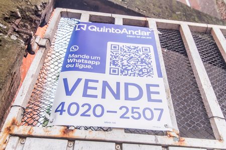 Casa à venda com 73m², 2 quartos e sem vaga Casa à venda com 73m², 2 quartos e sem vagaVista da Rua