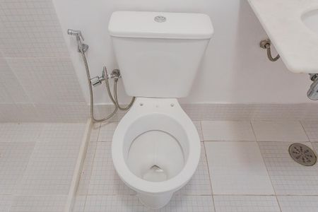 Apartamento à venda com 81m², 2 quartos e sem vaga Apartamento à venda com 81m², 2 quartos e sem vagaBanheiro