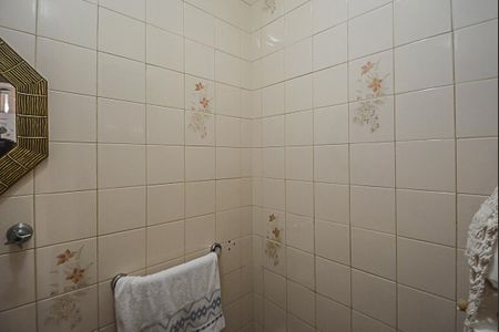 Casa à venda com 98m², 3 quartos e 2 vagas Casa à venda com 98m², 3 quartos e 2 vagasBanheiro de serviço