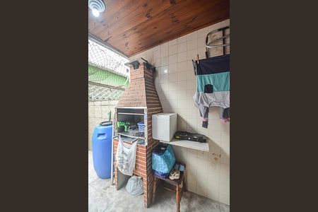 Casa à venda com 98m², 3 quartos e 2 vagas Casa à venda com 98m², 3 quartos e 2 vagasChurrasqueira