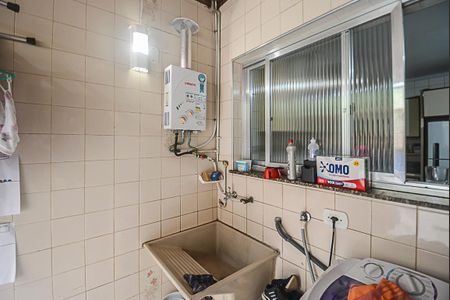 Casa à venda com 98m², 3 quartos e 2 vagas Casa à venda com 98m², 3 quartos e 2 vagasÁrea de Serviço