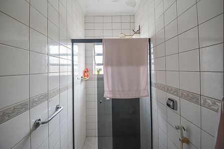 Casa à venda com 98m², 3 quartos e 2 vagas Casa à venda com 98m², 3 quartos e 2 vagasBanheiro da Suíte