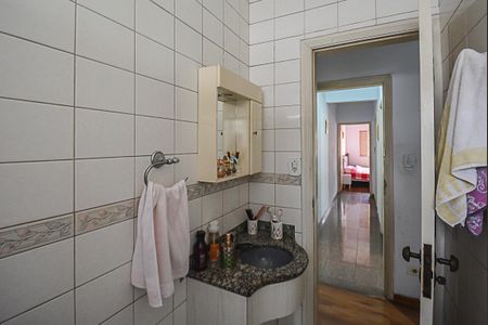 Casa à venda com 98m², 3 quartos e 2 vagas Casa à venda com 98m², 3 quartos e 2 vagasBanheiro da Suíte
