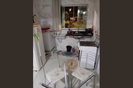 Cozinha de apartamento para alugar com 2 quartos, 56m² em Conjunto 29, Brasília