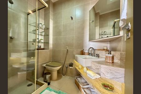 Apartamento à venda com 72m², 2 quartos e sem vagaBanheiro social