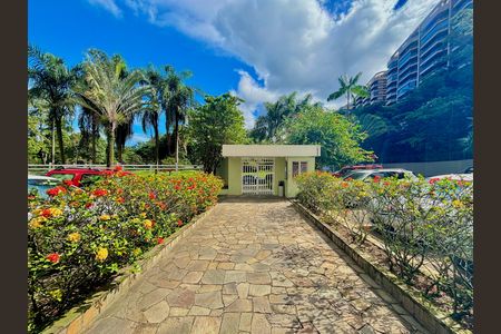 Apartamento à venda com 72m², 2 quartos e sem vagaÁrea comum/garagem