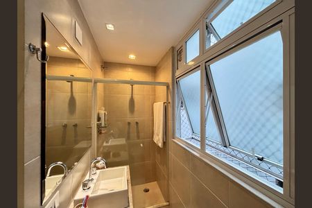Apartamento à venda com 72m², 2 quartos e sem vagaSuíte - banheiro