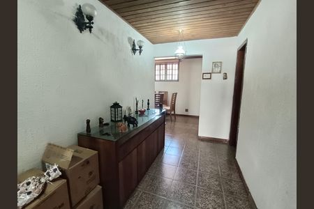Casa de condomínio para alugar com 214m², 5 quartos e 4 vagas Casa de condomínio para alugar com 214m², 5 quartos e 4 vagasCorredor