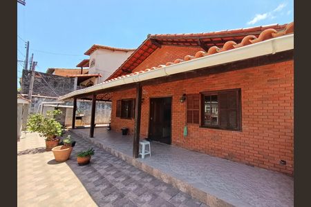 Casa de condomínio para alugar com 214m², 5 quartos e 4 vagas Casa de condomínio para alugar com 214m², 5 quartos e 4 vagasÁrea Externa