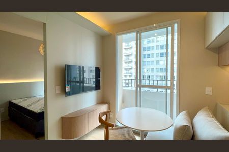 Studio para alugar com 25m², 1 quarto e sem vaga Studio para alugar com 25m², 1 quarto e sem vagaSala