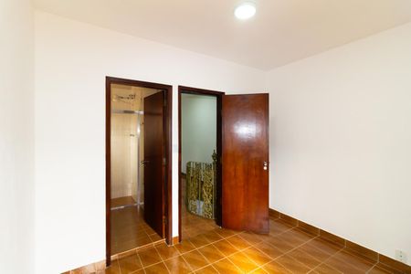 Casa à venda com 180m², 3 quartos e 1 vaga Casa à venda com 180m², 3 quartos e 1 vagaQuarto 3 - Suíte