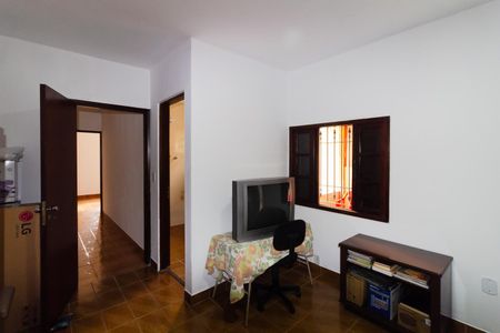 Casa à venda com 180m², 3 quartos e 1 vaga Casa à venda com 180m², 3 quartos e 1 vagaQuarto 2 - Suíte