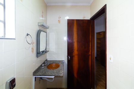 Casa à venda com 180m², 3 quartos e 1 vaga Casa à venda com 180m², 3 quartos e 1 vagaBanheiro da Suíte 1