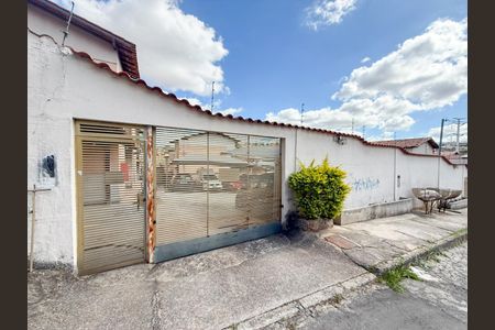 Casa de condomínio à venda com 57m², 2 quartos e 1 vaga Casa de condomínio à venda com 57m², 2 quartos e 1 vagaFachado do condomínio