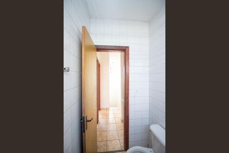 Casa de condomínio à venda com 57m², 2 quartos e 1 vaga Casa de condomínio à venda com 57m², 2 quartos e 1 vagaBanheiro Social