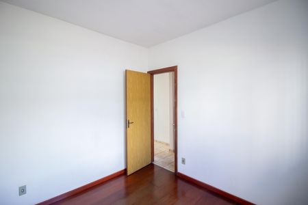 Quarto 2 de casa de condomínio à venda com 2 quartos, 57m² em Água Branca, Belo Horizonte