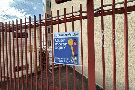 Apartamento à venda com 43m², 2 quartos e 1 vaga Apartamento à venda com 43m², 2 quartos e 1 vagaPlaca