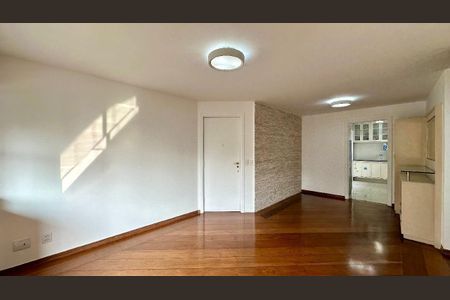 Apartamento para alugar com 118m², 4 quartos e 3 vagas Apartamento para alugar com 118m², 4 quartos e 3 vagasSala