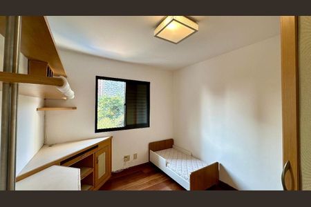 Apartamento para alugar com 118m², 4 quartos e 3 vagas Apartamento para alugar com 118m², 4 quartos e 3 vagasQuarto