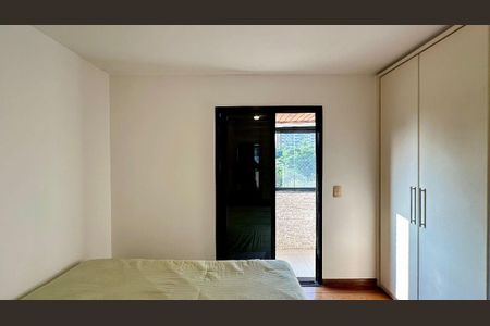 Apartamento para alugar com 118m², 4 quartos e 3 vagas Apartamento para alugar com 118m², 4 quartos e 3 vagasQuarto